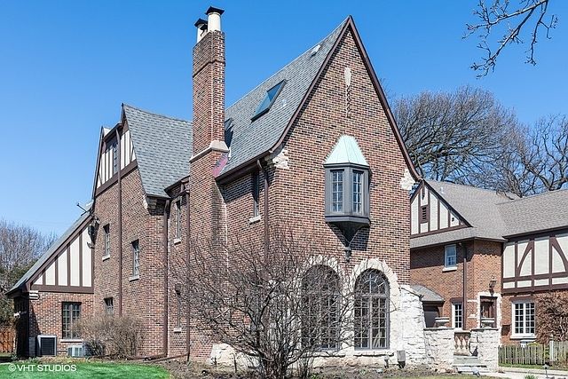 6060 N Kirkwood Ave, Chicago, IL 60646 | Zillow