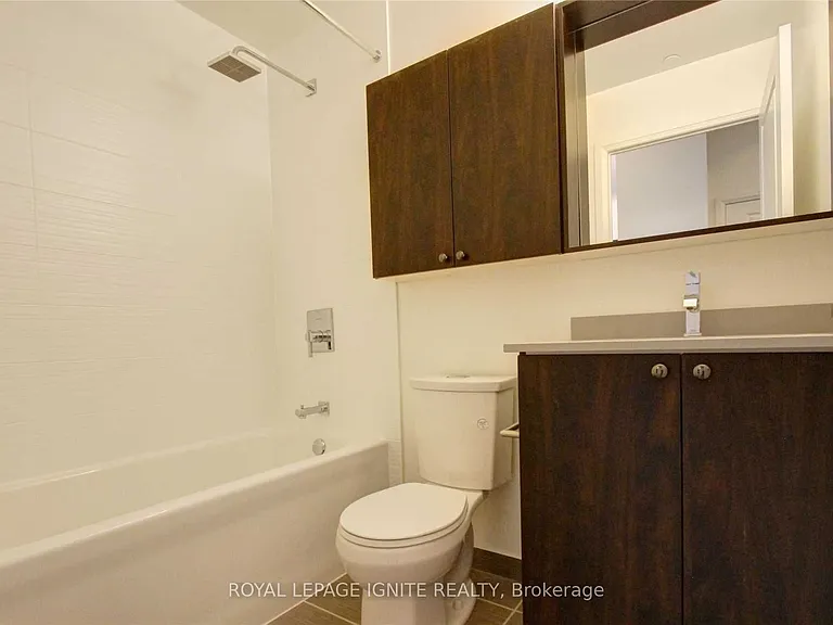 3600 Highway 7 Rd #3204 — Photo 10