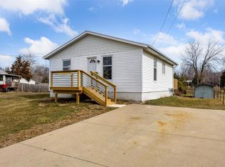 2358 Rompot St SE, Cedar Rapids, IA 52403