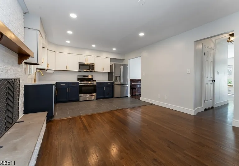 65 Hampshire Dr — Photo 10
