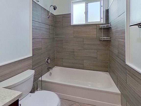 4th image of 1244 Robinson Ave APT 7