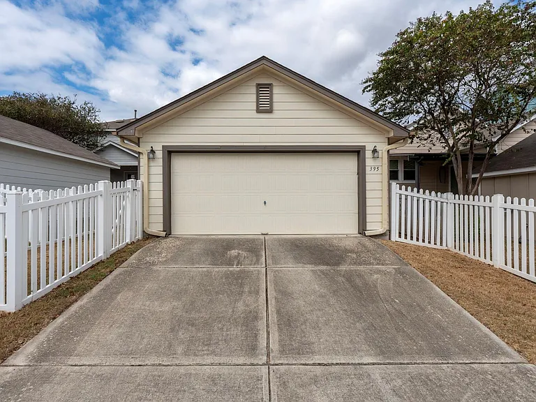 395 McGarity — Photo 30