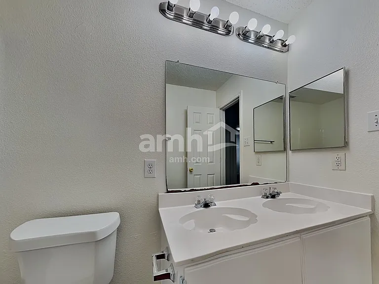 4301 Meadowknoll Dr — Photo 16