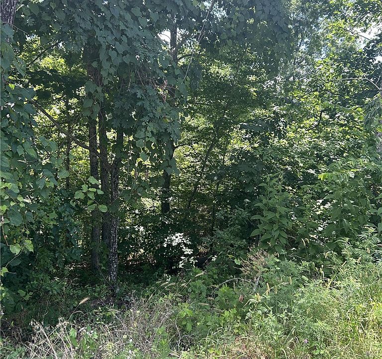 1st image of Dunvegan Ln #12