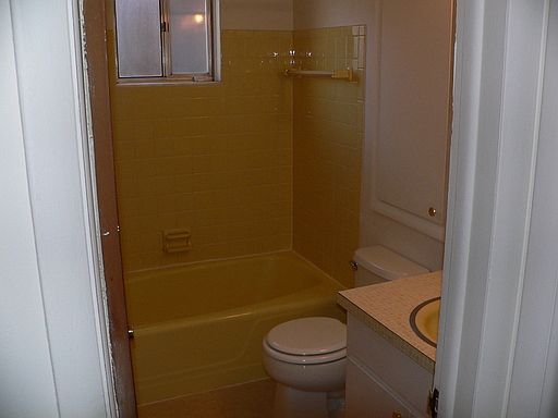 5th image of 47 Auburn Ave APT 8