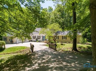 7779 Hickory Ln, Findlay, OH 45840