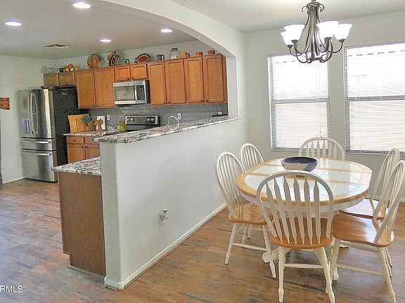 5th image of 586 W GABRILLA Court