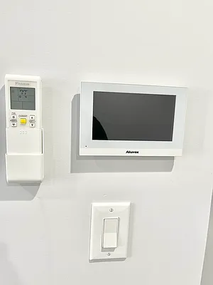 Rented by Delmark Realty LLC | media 29