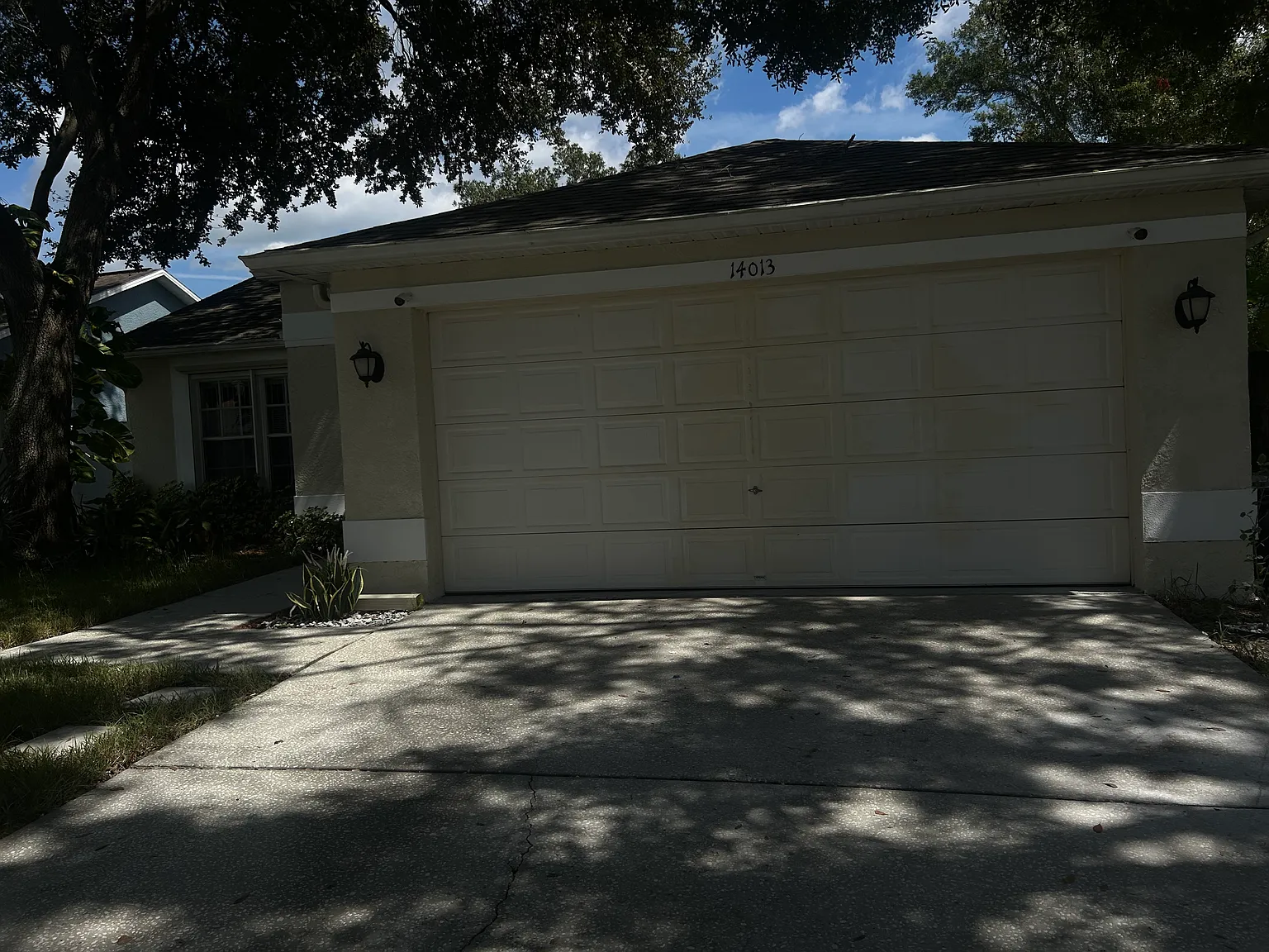 3 bed, 1270 sqft, $2,400 — Photo 3
