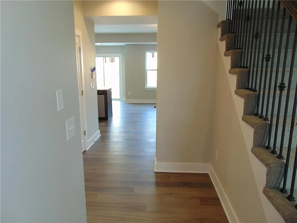 N 5th Ter, Louisburg — Photo 2