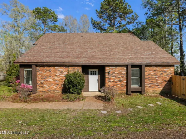 5 Dove Way Cir, Clinton, MS 39056