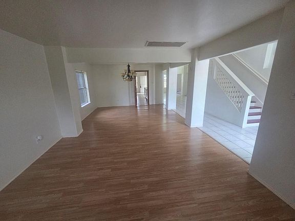3rd image of 12522 Berry Laurel Ln