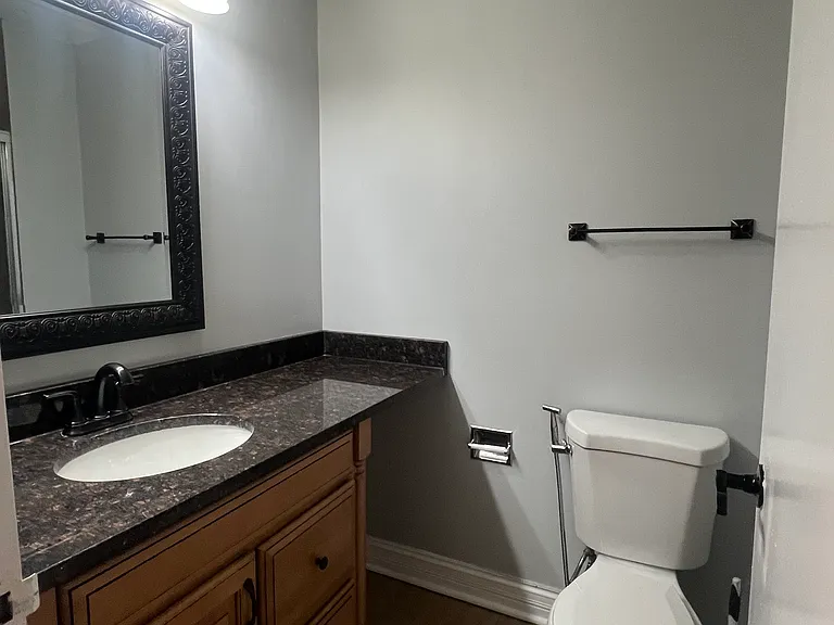 2200 S Stewart Ave #2A — Photo 17