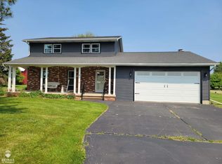 6375 S Byron Rd, Durand, MI 48429