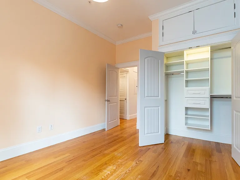 9 Everett Ave #2 — Photo 31