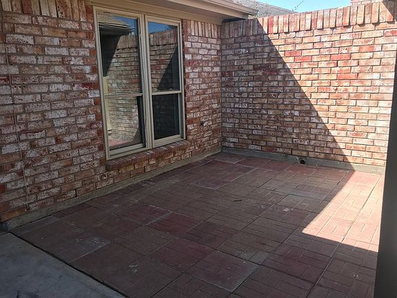 4th image of 4528 Briarwood Ln