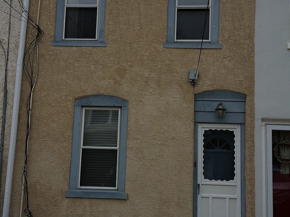 2nd image of 4858 Ogle St