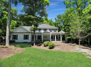 12 Eagles Nest Rd, Newton, NJ 07860