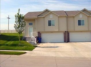 15516 Camden Ave, Omaha, NE 68116