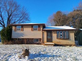 365 Van Horn Rd, Berlin, WI 54923