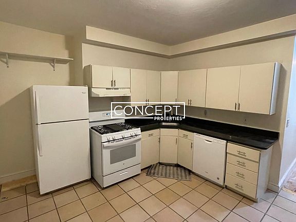 5th image of 125 Hampshire St APT 2