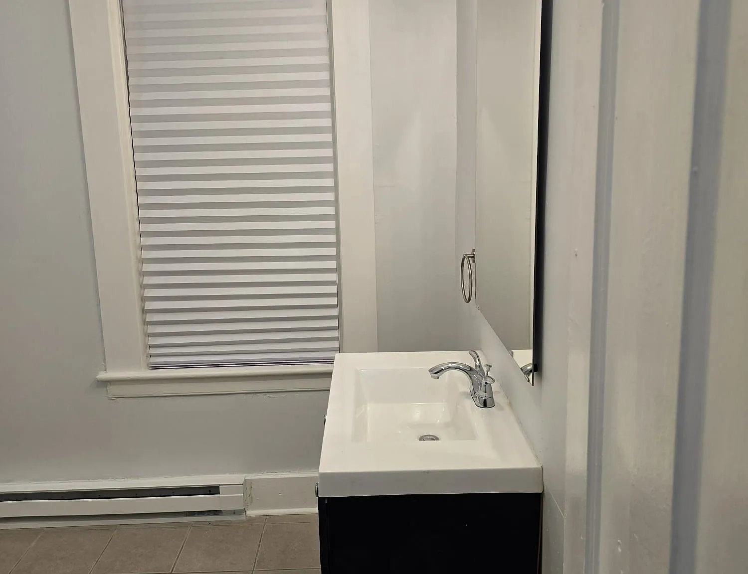 1 bed, 1.0 bath, 650 sqft, $1,300 — Photo 3