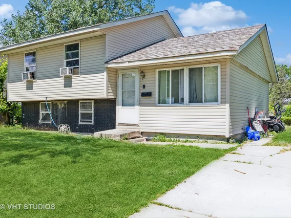 1436 Congress Ln, Ford Heights, IL 60411