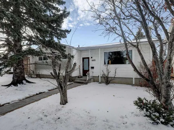 3835 N Varsity Dr NW, Calgary, AB T3A 0Z3