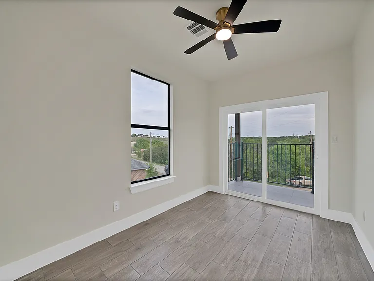 2925 River Ridge Ct — Photo 27