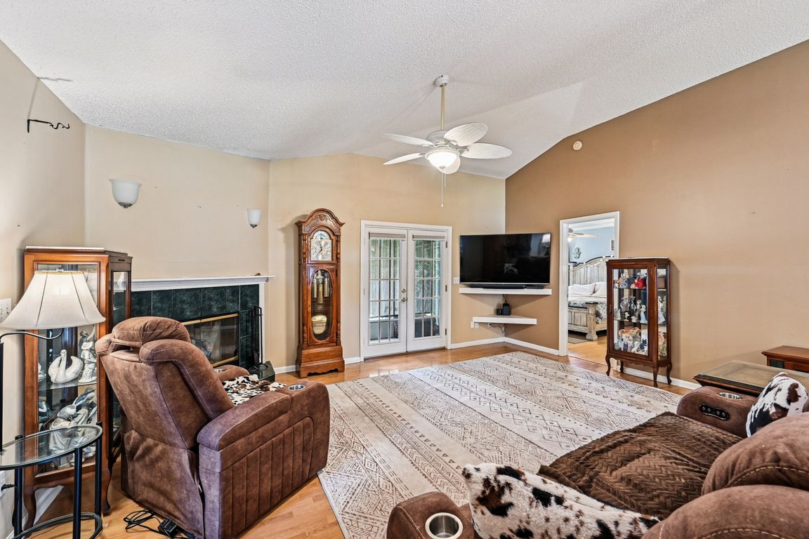 next background image