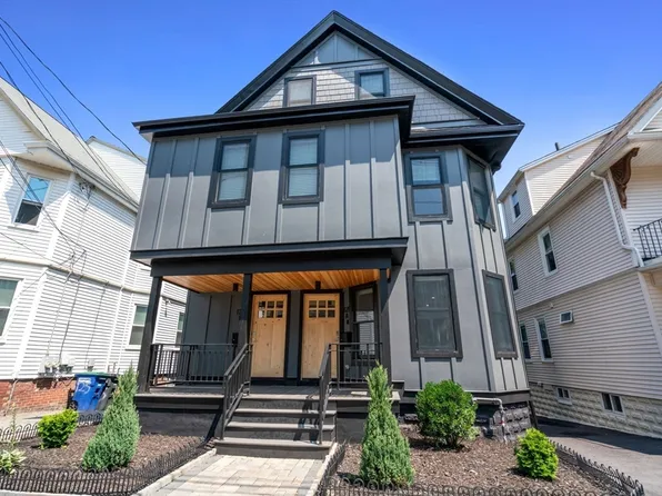 121-121A Hudson St, Somerville, MA 02143