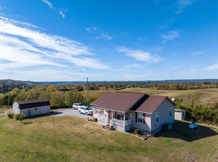 2395 Oakwood Rd, Midway, TN 37809