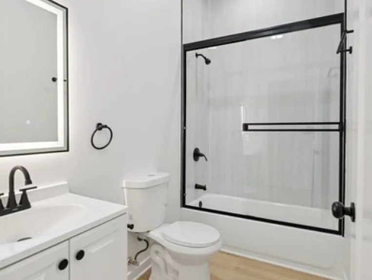 1052 N Central Park Ave #1 — Photo 6