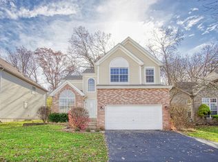 11 Eagle Ct, Streamwood, IL