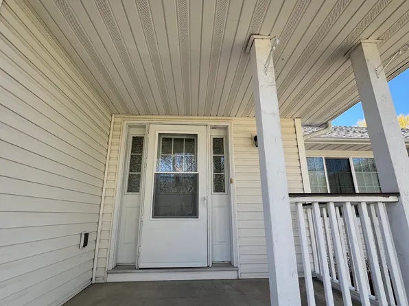 9010 Marsh Run St, Rockford, MN 55373
