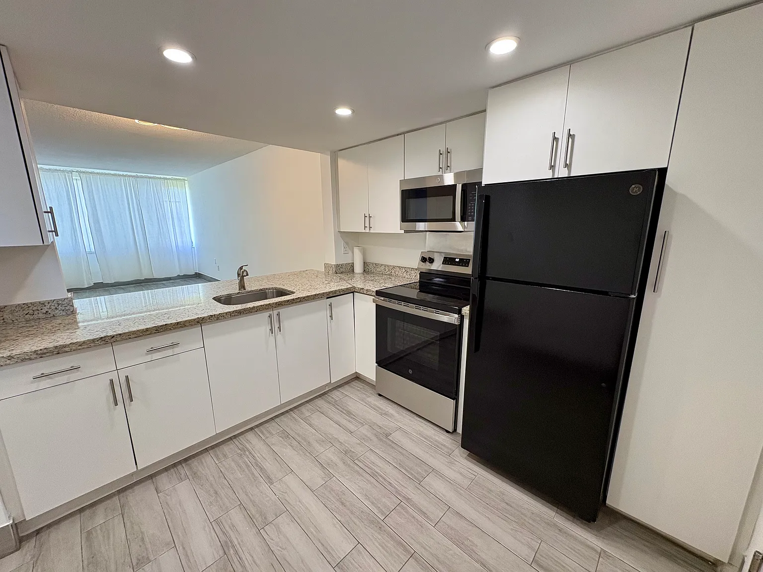 1 bed, 779 sqft, $1,850 — Photo 1