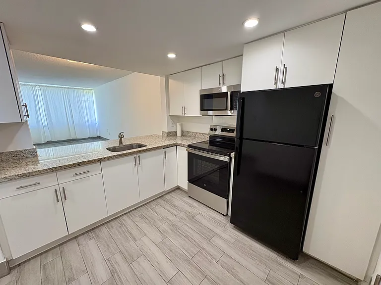 1591 NE Miami Gardens Dr #112 — Photo 1