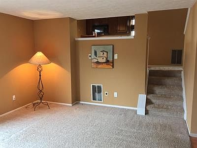 2nd image of 814 Buehler Dr