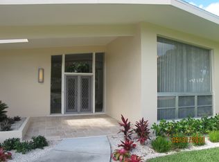 1630 Dolphin Rd, Naples, FL 34102