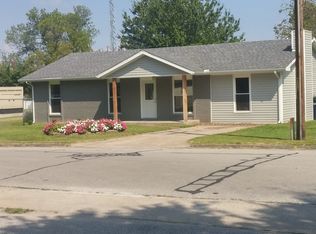 1229 W 7th St, Webb City, MO 64870