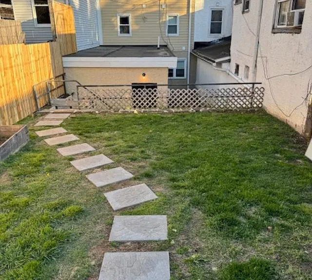 217 E Market St #1 — Photo 7