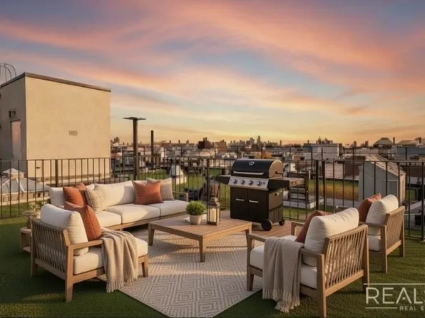 286 Stanhope Street image 1 of 6