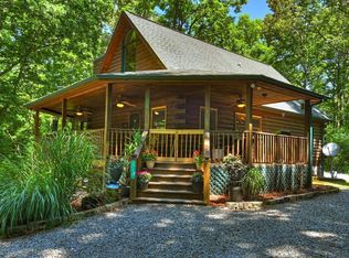 979 Cherokee Ln, Mc Caysville, GA 30555