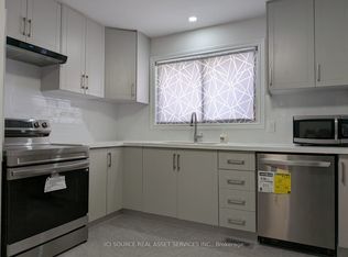 21 Parkdale Dr #A, Belleville, ON K8P 2P3