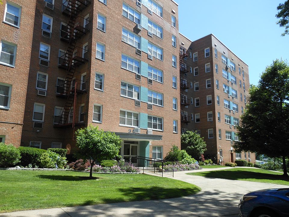 1st image of 98 Dehaven Dr APT 5K