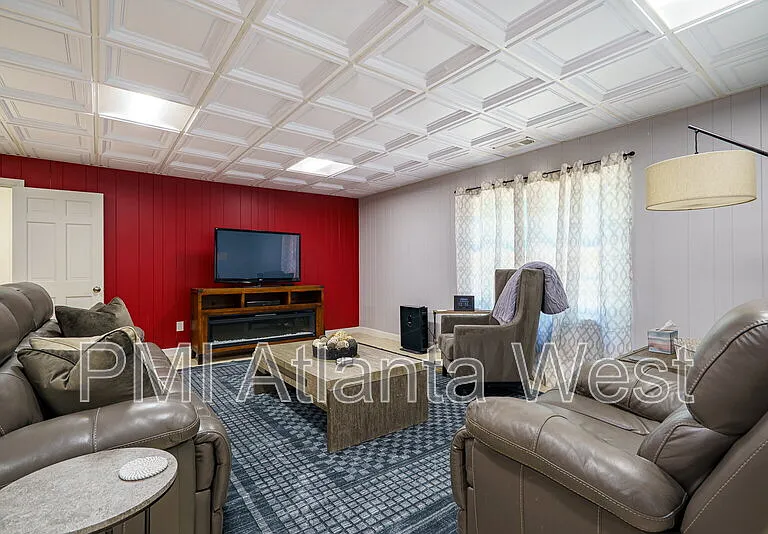 2215 Spalding Dr #TERRACE LVL — Photo 2