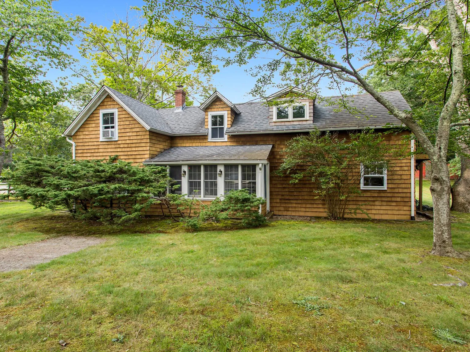 Picture-Perfect Summer In Amagansett — Photo 1