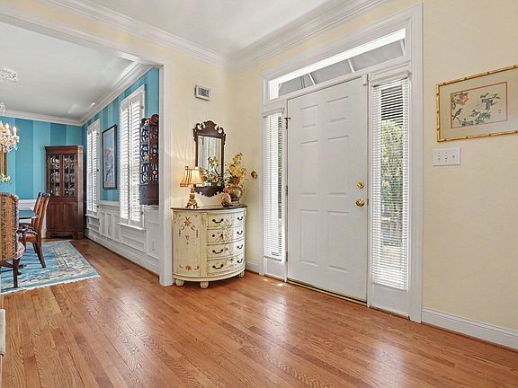 5th image of 106 Wood Lily Ln