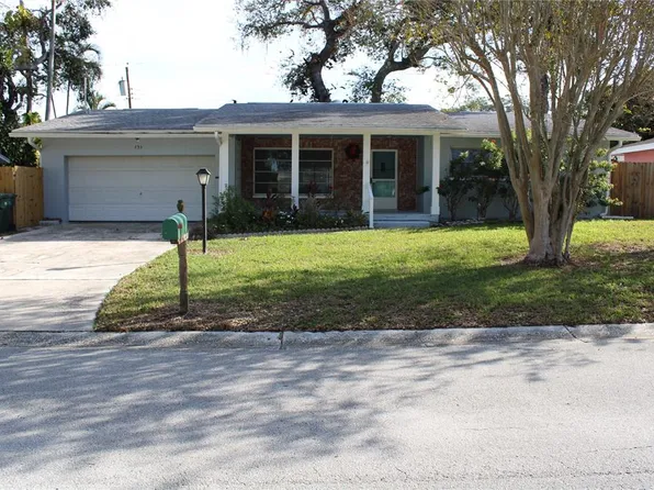 735 CRESCENT DRIVE, LARGO, FL 33770