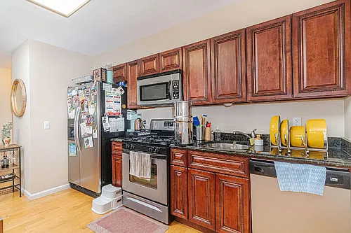 2100 Cobblestone Ct #103 Photo 1